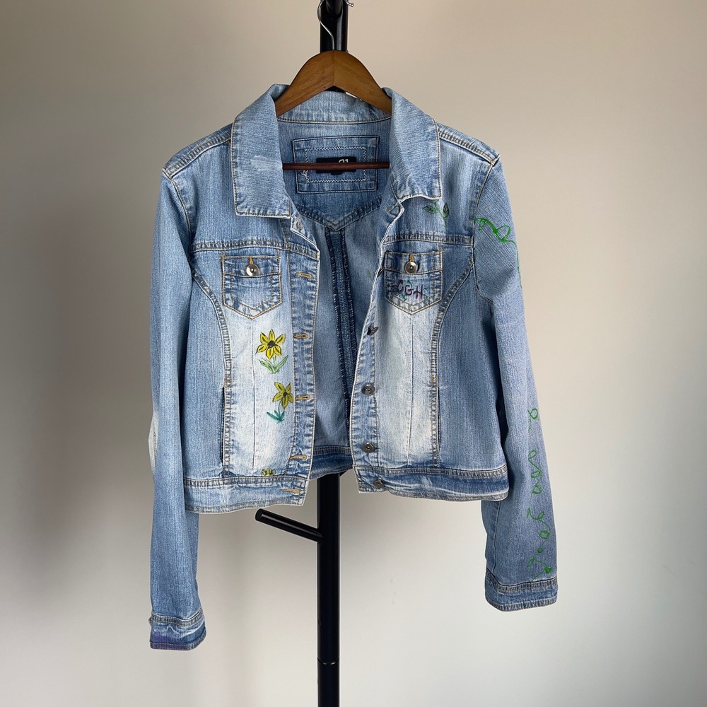 rue21 Womens Light Wash Hand Painted Floral Denim Jacket Large Blue Distressed